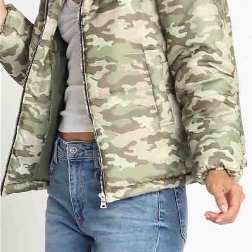 Camouflage Print Zipper Front Padded Jacket NWT